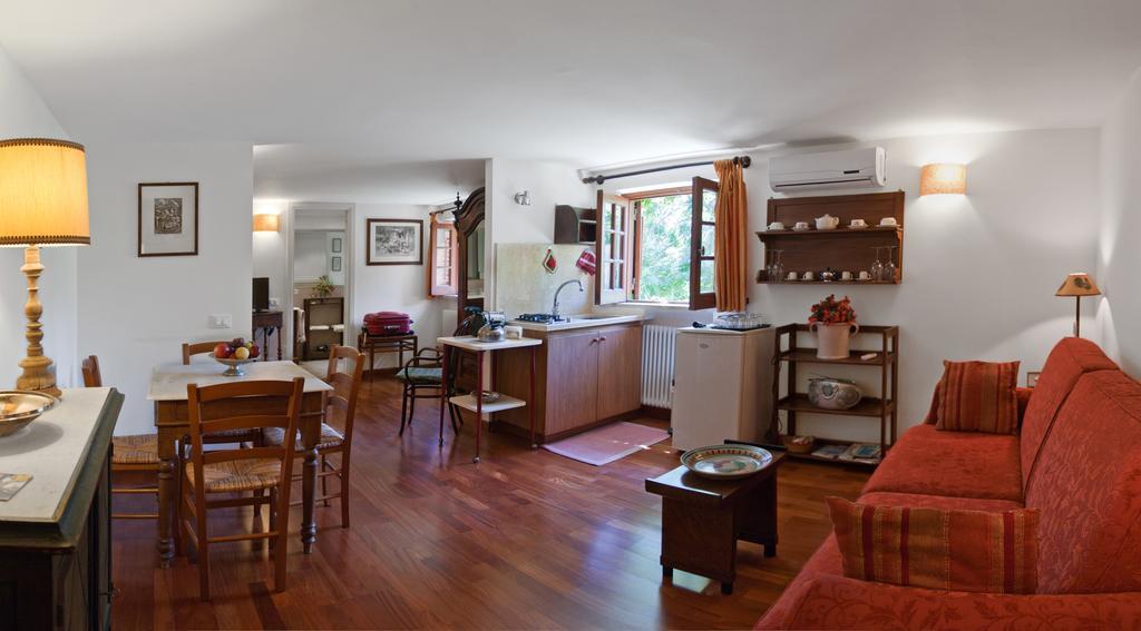 Il Glicine La Piana Dei Colli Bed & Breakfast