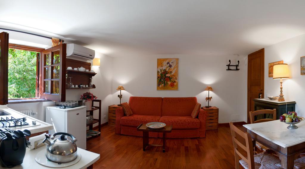 Bed & Breakfast Il Glicine La Piana Dei Colli 3*