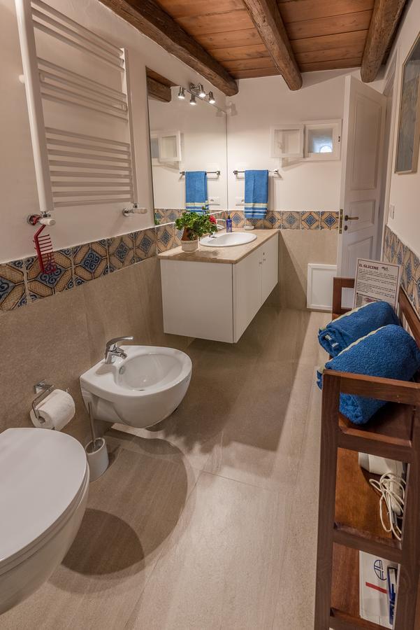 Bed & Breakfast Il Glicine La Piana Dei Colli 3*