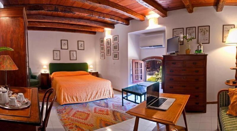 Bed & Breakfast Il Glicine La Piana Dei Colli 3*