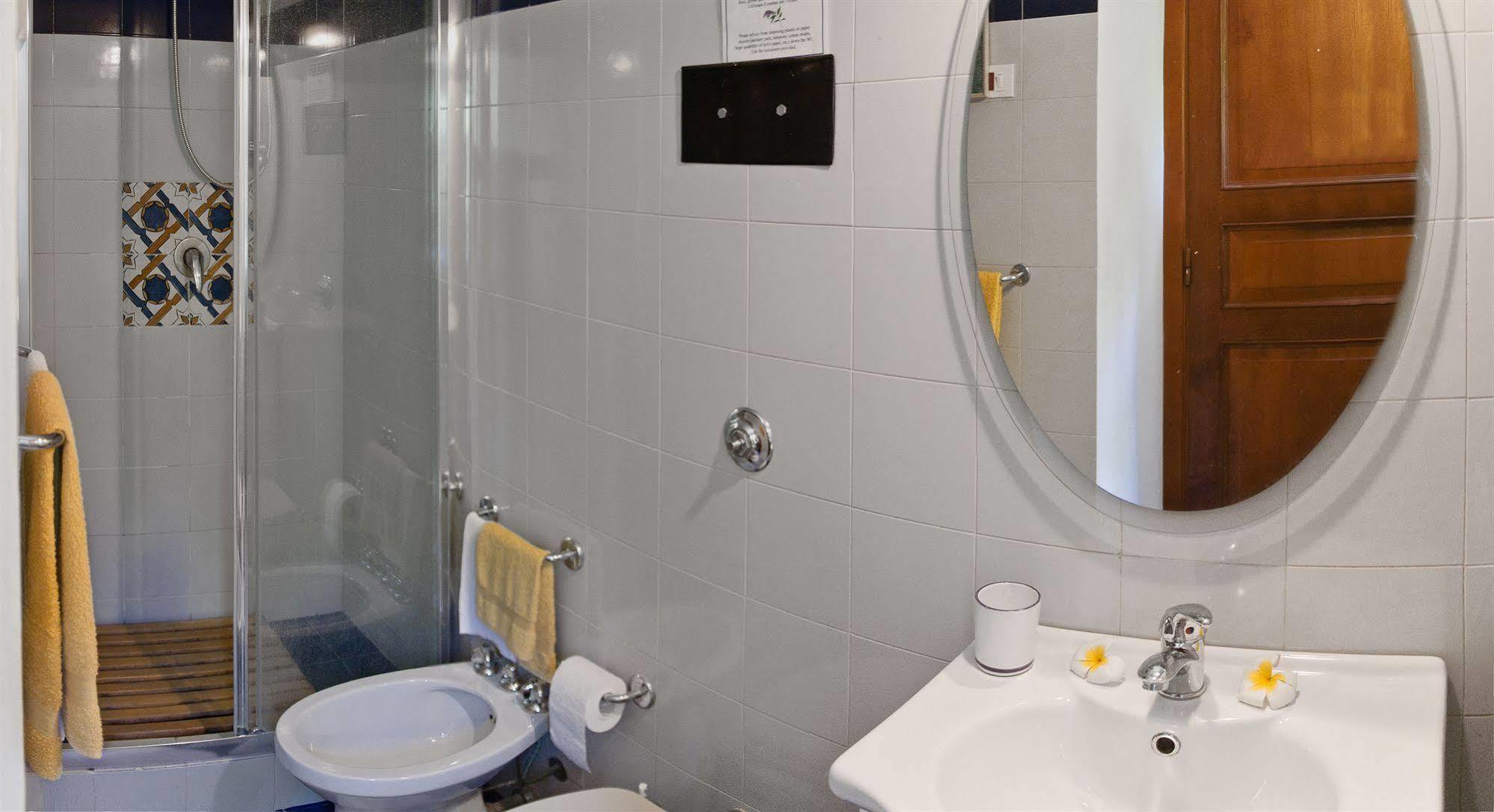 Il Glicine La Piana Dei Colli Bed & Breakfast